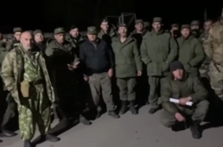 Горе-вояки тепер скаржаться, що у них немає грошей доїхати додому на Сахалін