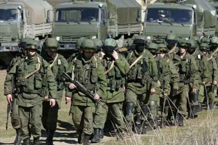 На окупованих територіях України РФ призиває на війну навіть жінок