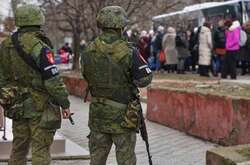 Окупанти примусово вивозять маріупольців до РФ