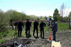 Під Макаровим виявлено поховання розстріляних окупантами українців (відео)