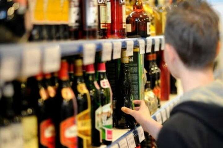 На Харківщині влада заборонила продаж алкоголю до завершення воєнного стану