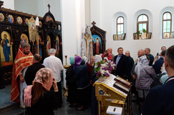 Таке рішення настоятель храм та громада прийняли після останнього засідання синоду УПЦ МП на чолі з митрополитом Онуфрієм