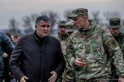 «Найважче попереду». Аваков емоційно звернувся до командира «Азова»