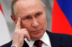 Шольц: «Путін вважає, що може бомбити і диктувати мир. Але він помиляється» 