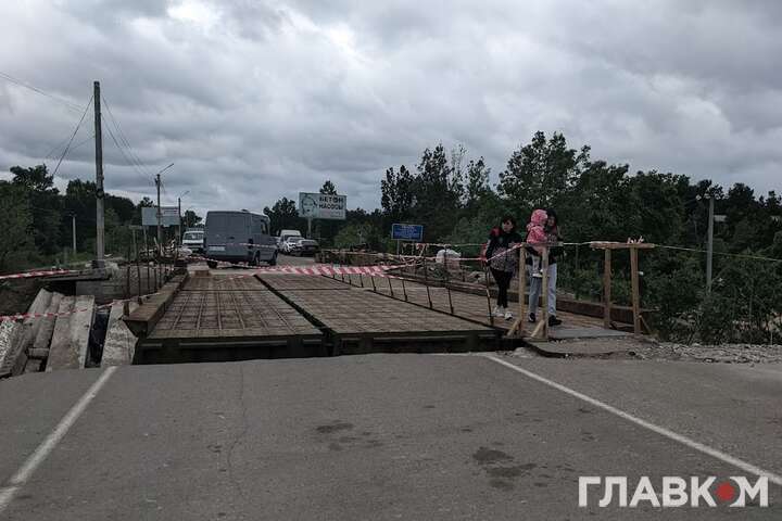 На Київщині завершується відновлення підірваного Хотянівського мосту (фото)
