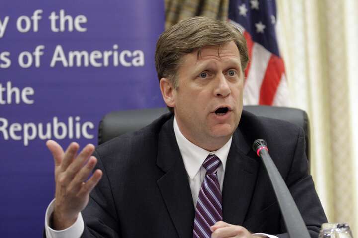 Експосол США в Росії звинуватив європейських лідерів у боягузтві