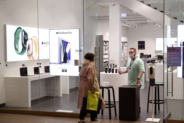 У Росії закривають частину магазинів re: Store, які продають техніку Apple