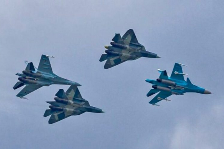 РФ подключила авиацию к наступлению на Донбассе – Генштаб