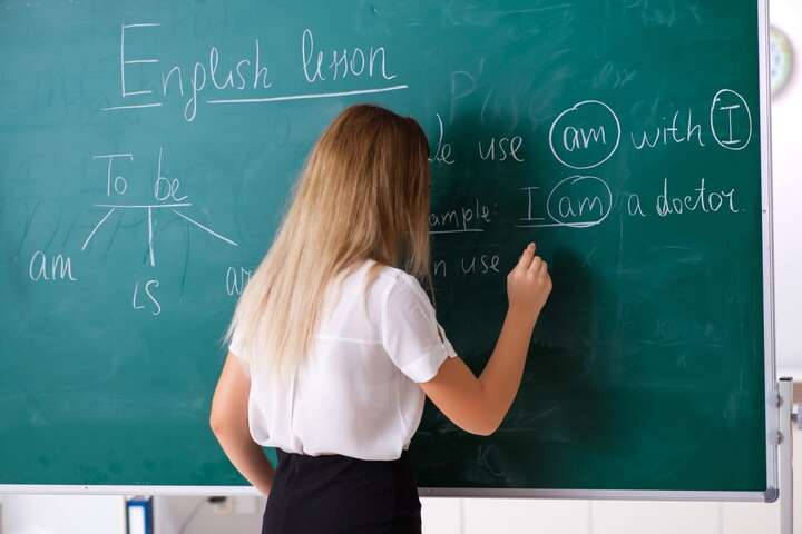 Кримська «влада» пропонує не вивчати у школах англійську мову