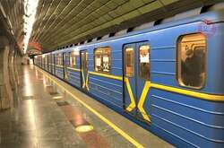 У Києві зупинився рух потягів на червоній лінії метро: що відомо