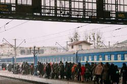 Українські біженці, які втекли від війни у Польщу, теоретично можуть повернутися додому і повторно в'їхати до Шенгену, але на практиці виникають проблеми