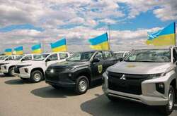 24 новых пикапа поедут в Десантно-штурмовые войска – Порошенко во Львове