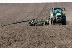 Сівба ярих зернових та зернобобових культур завершена на 78% від показників минулого року