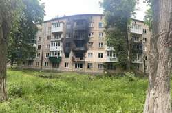 Рашисти продовжують гатити по мирних містах на Донеччині