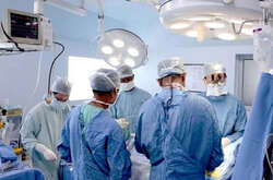 В Охматдиті вперше провели трансплантацію кісткового мозку дорослому