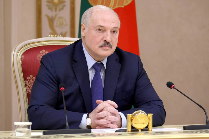 Лукашенко в истерике: обедневшие белорусы могут выйти на акции протеста (видео)