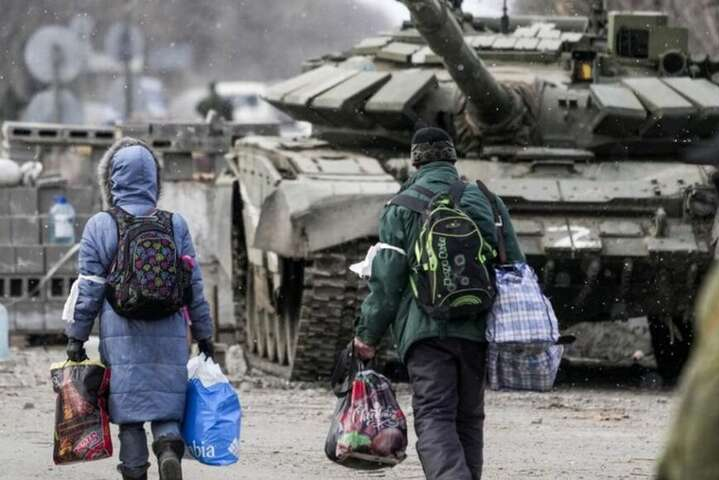 Часть украинцев, вывезенных в Россию, не может вернуться домой: в чем причина