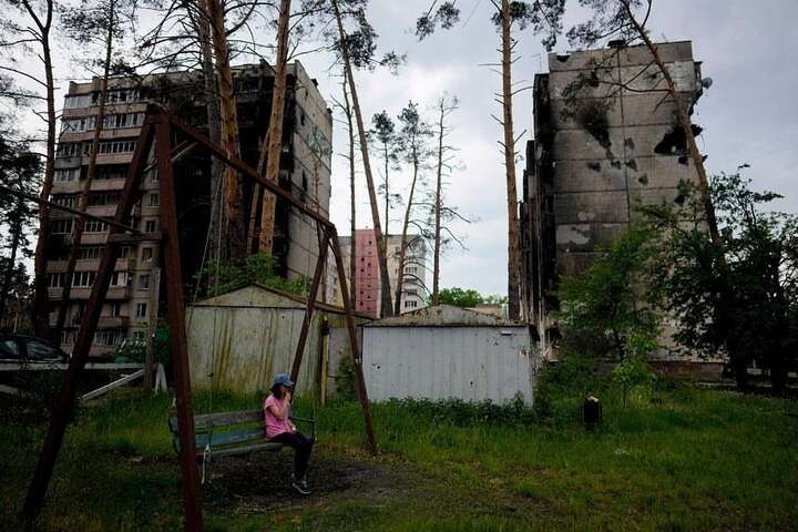 Росія краде дитинство: Зеленський показав фото українських дітей на війні