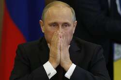Експерти: Путін не може визнати, що програє