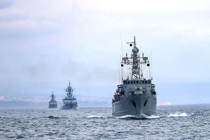 У Чорному морі зросла кількість ворожих кораблів, що загрожують ракетними ударами 
