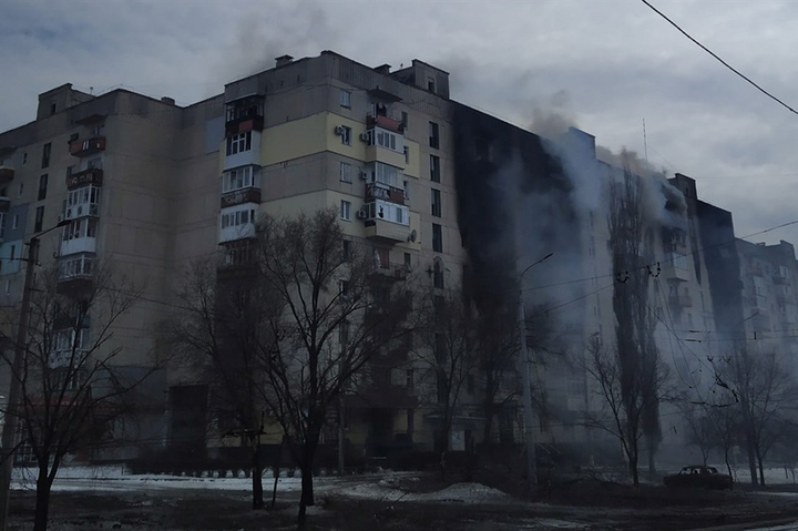 Арестович оценил угрозу оцепления украинских войск в Северодонецке