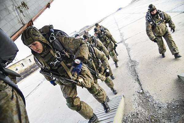 «Безстрашні» російські десантники масово відмовляються рушати на війну