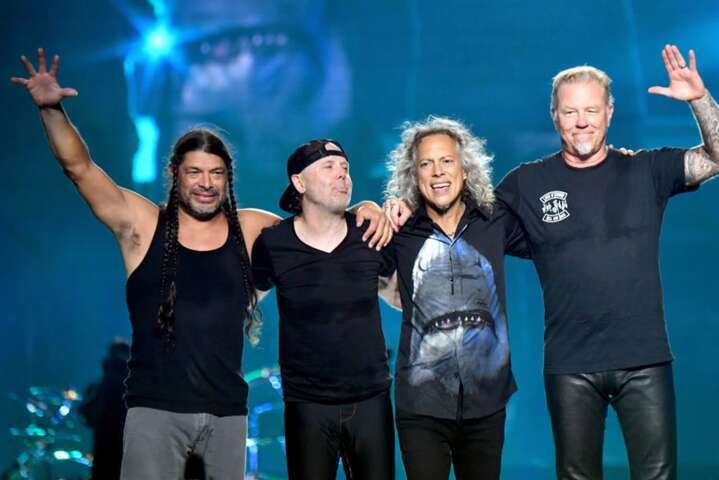 Metallica зібрала $1 млн на допомогу українським біженцям