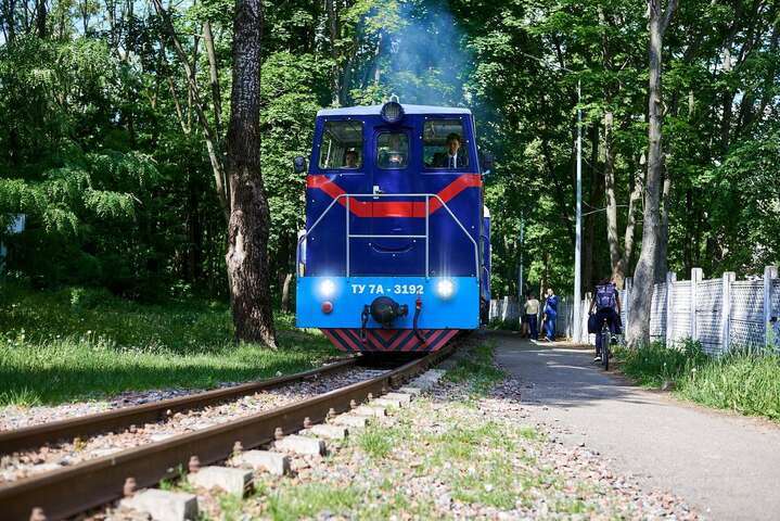 В Киеве начала работу детская железная дорога (фото)