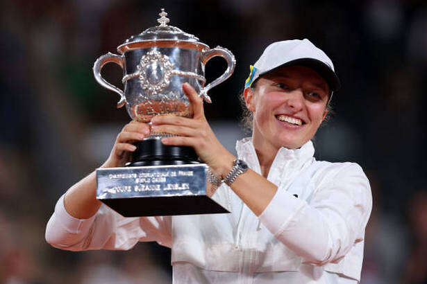 Лучшая теннисистка мира поддержала Украину после победы на Roland Garros (видео)