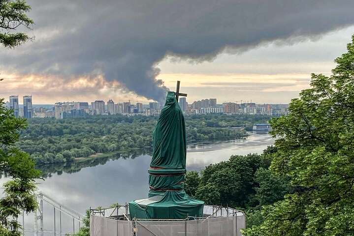 Утренний обстрел Киева: обнародовано знаковое фото
