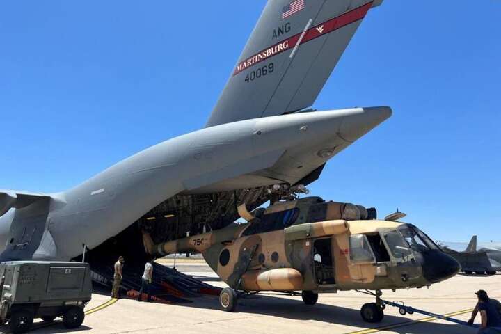 США готуються відправити Україні вертольоти Мі-17