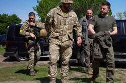 Президент відвідав прифронтовий Лисичанськ (відео)