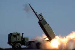 Росія злякалася хахідних ракетних систем дальньої дії, тому обіцяє обстріляти державні установи України, якщо ЗСУ отримає від західних союзників таку зброю