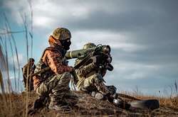 Українські захисники продовжують стримувати агресора на сході країни