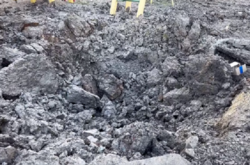 «Воюють» з гойдалками та гірками…