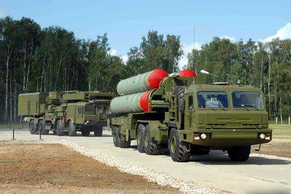 Росія вивезла з Білорусі частину ракетних комплексів С-400 (відео)