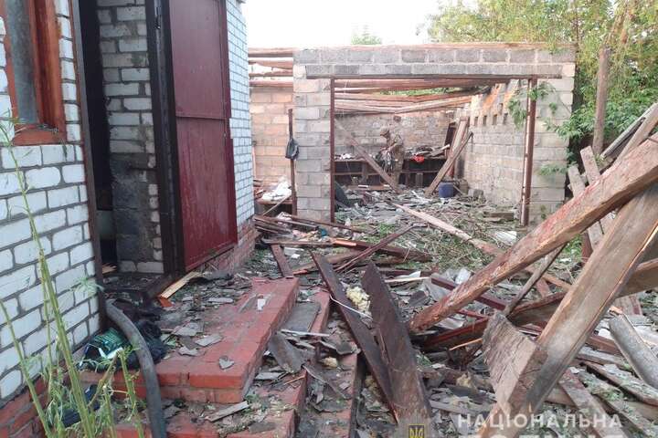 Обстріл Донеччини: поліція показала наслідки ворожої атаки (фото)
