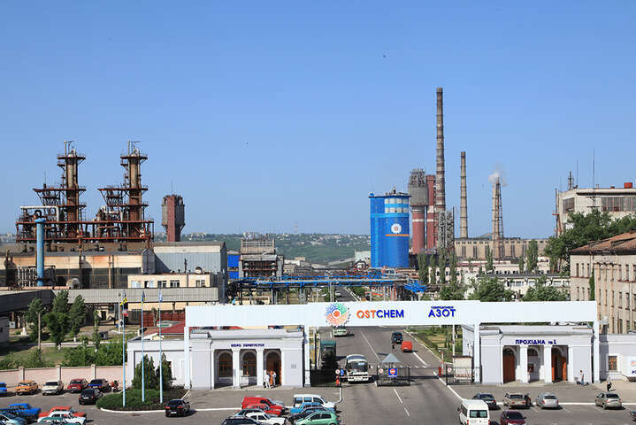 На Луганщині окупанти добивають відомі на весь світ заводи 