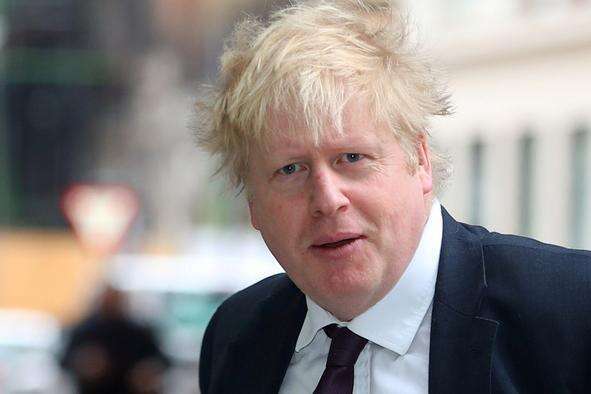 Посол Великобритании увидела в столичном кафе круассан «Борис Джонсон» (фото)