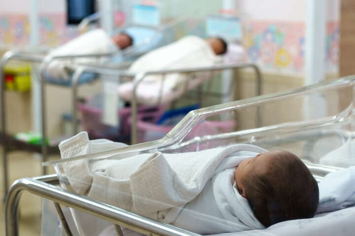 У РФ народжуваність «обвалилася» до мінімуму за 20 років