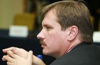 Тарас Чорновил: Когда следствие по делу отца начинает работать, вылазит Кендзер