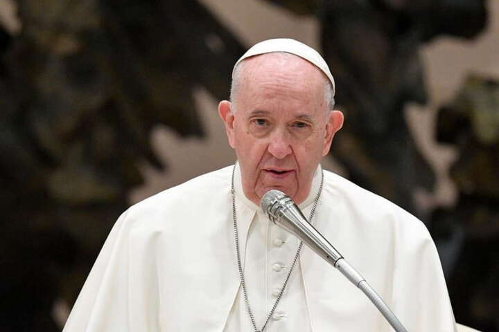 «Війна не чорно-біла»: Папа Римський виправдовує росіян?