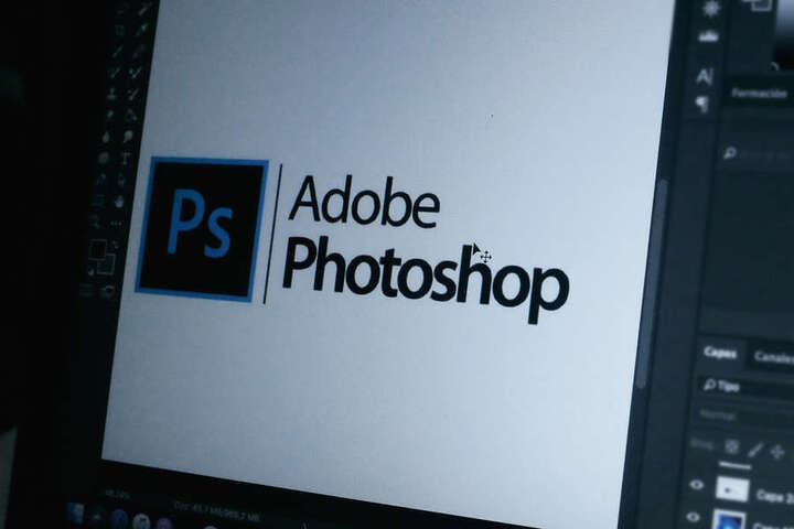 Adobe почала тестувати безкоштовне використання Photoshop