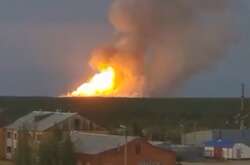 З’явилися нові відео пожежі на найбільшому газовому родовищі Росії