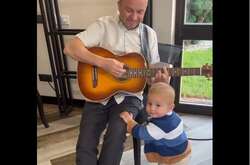 Виктор Павлик с сыном Мишей