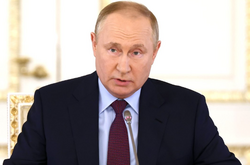 Путін визнав катастрофу у російському автопромі