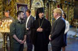  Володимир Зеленський і Борис Джонсон поспілкувалися зі священнослужителями 
