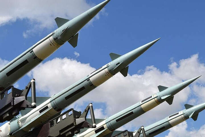 Казахстан просить світ забрати ядерну зброю у Путіна