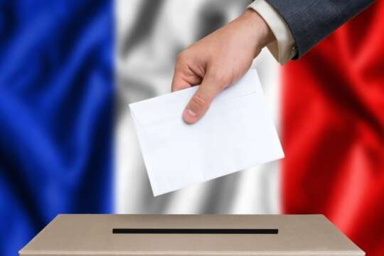 Франція сьогодні проводить другий тур парламентських виборів