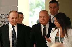 Елена Фроляк:  Киселев всегда был очарован Путиным 